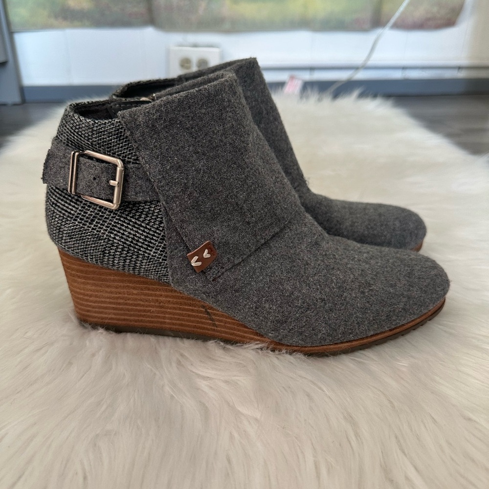 Dr. Scholl's Women's Create Ankle Boot Wedge Size 7.5 Gray